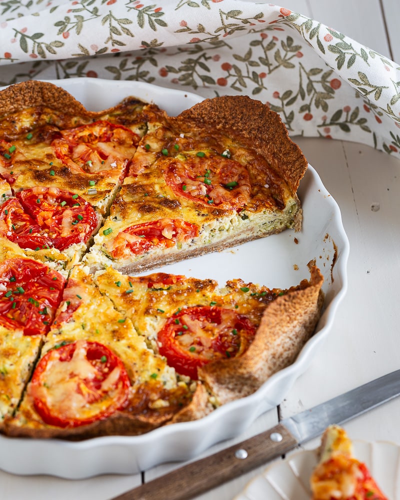 Découvrez notre recette express de quiche tomate comté moutarde, simple et rapide à préparer. Parfaite pour un repas sans prise de tête !