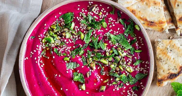 Borani de betterave : un dip simple, frais et haut en couleur