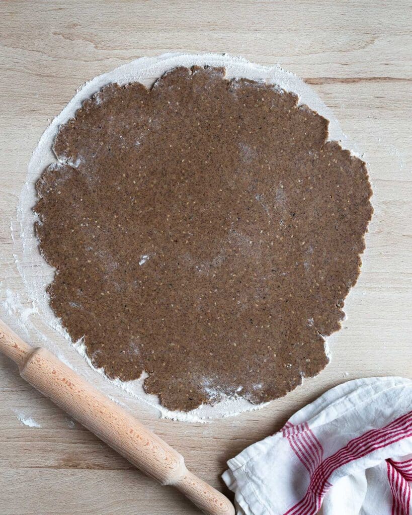 Pâte brisée au sarrasin sans gluten : une recette express, savoureuse et facile à réaliser, parfaite pour vos quiches et tartes salées.