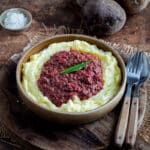 Découvrez notre ragoût de lentilles à la betterave : un plat végétarien, rustique et savoureux, parfait pour un repas simple, sain et coloré.