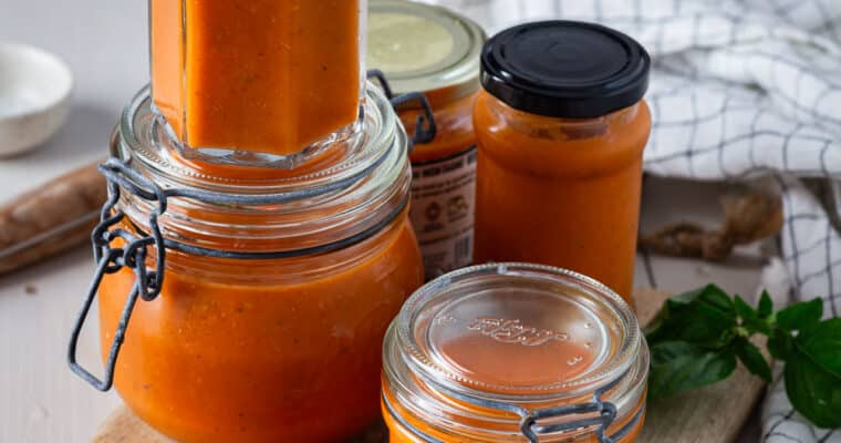 Sauce tomate maison aux tomates fraîches : la recette simple qui prolonge l’été