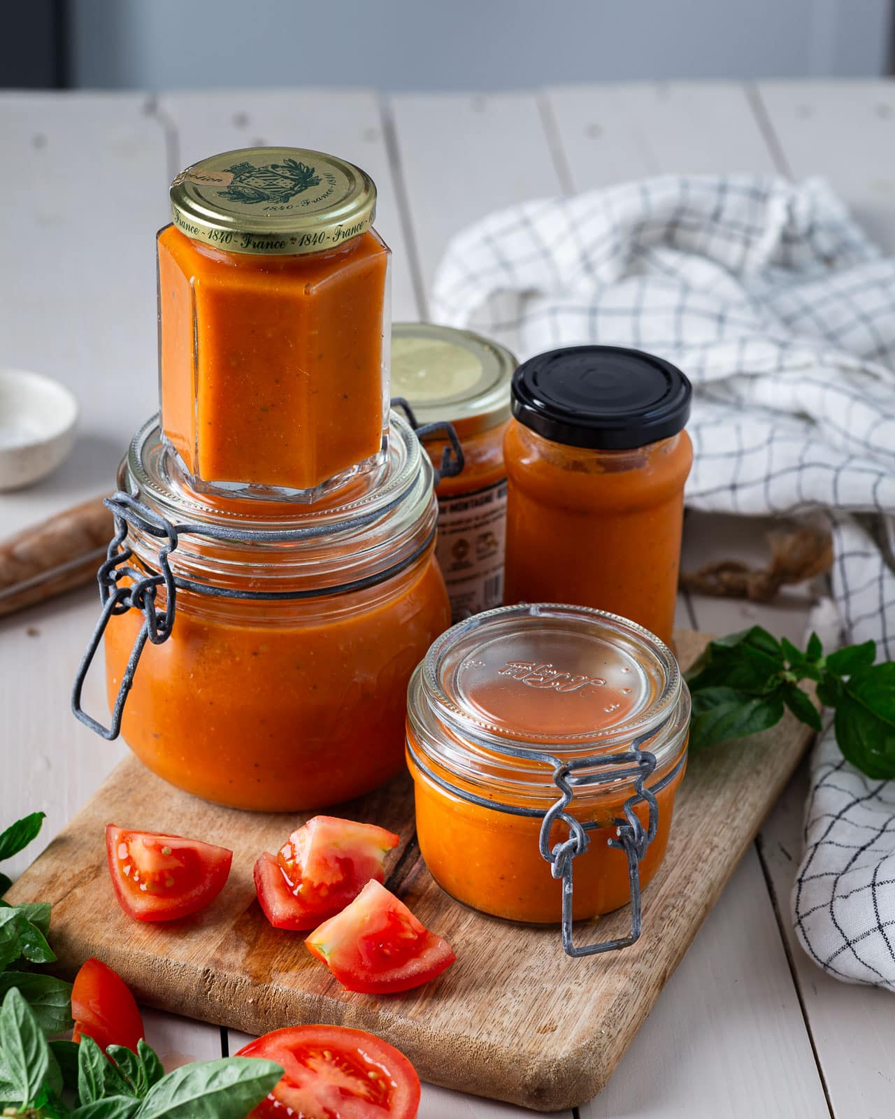 Sauce tomate maison aux tomates fraîches : la recette simple qui prolonge l’été