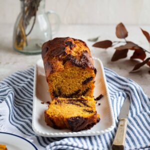 Découvrez notre cake potimarron chocolat : une recette facile, ultra moelleuse et pleine de douceur automnale. Parfait pour le goûter ou le brunch.
