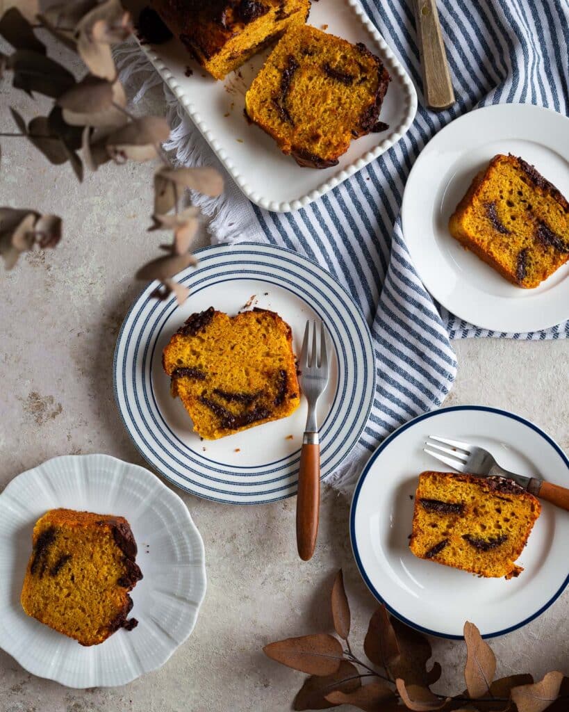 Découvrez notre cake potimarron chocolat : une recette facile, ultra moelleuse et pleine de douceur automnale. Parfait pour le goûter ou le brunch.