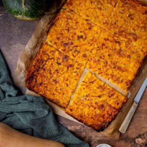 Découvrez la scarpaccia de butternut : une recette facile, dorée et pleine de douceur, parfaite à l’apéro ou en entrée.