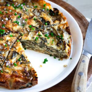 Découvrez la quiche légère blette et cottage cheese : une recette sans pâte ni crème, facile, saine et riche en protéines. Parfaite pour un repas équilibré et gourmand.