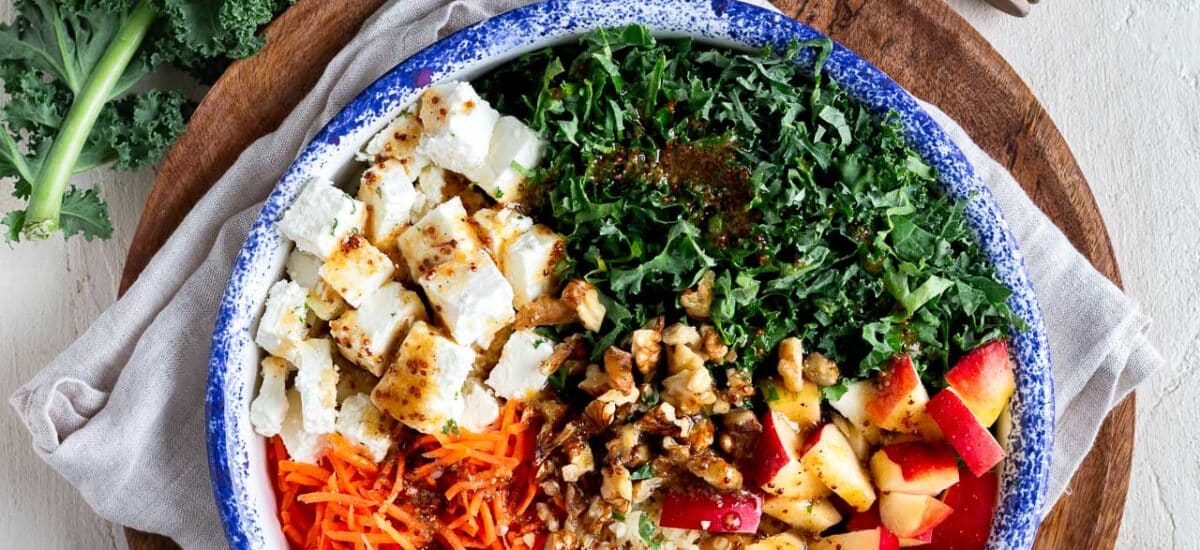 Salade de kale, pomme et féta