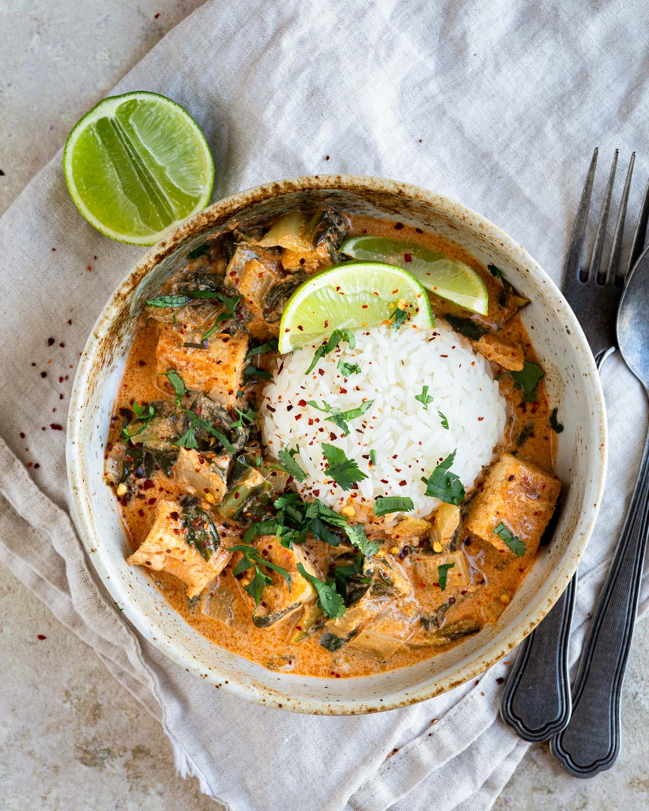 Tofu et blettes au curry jaune